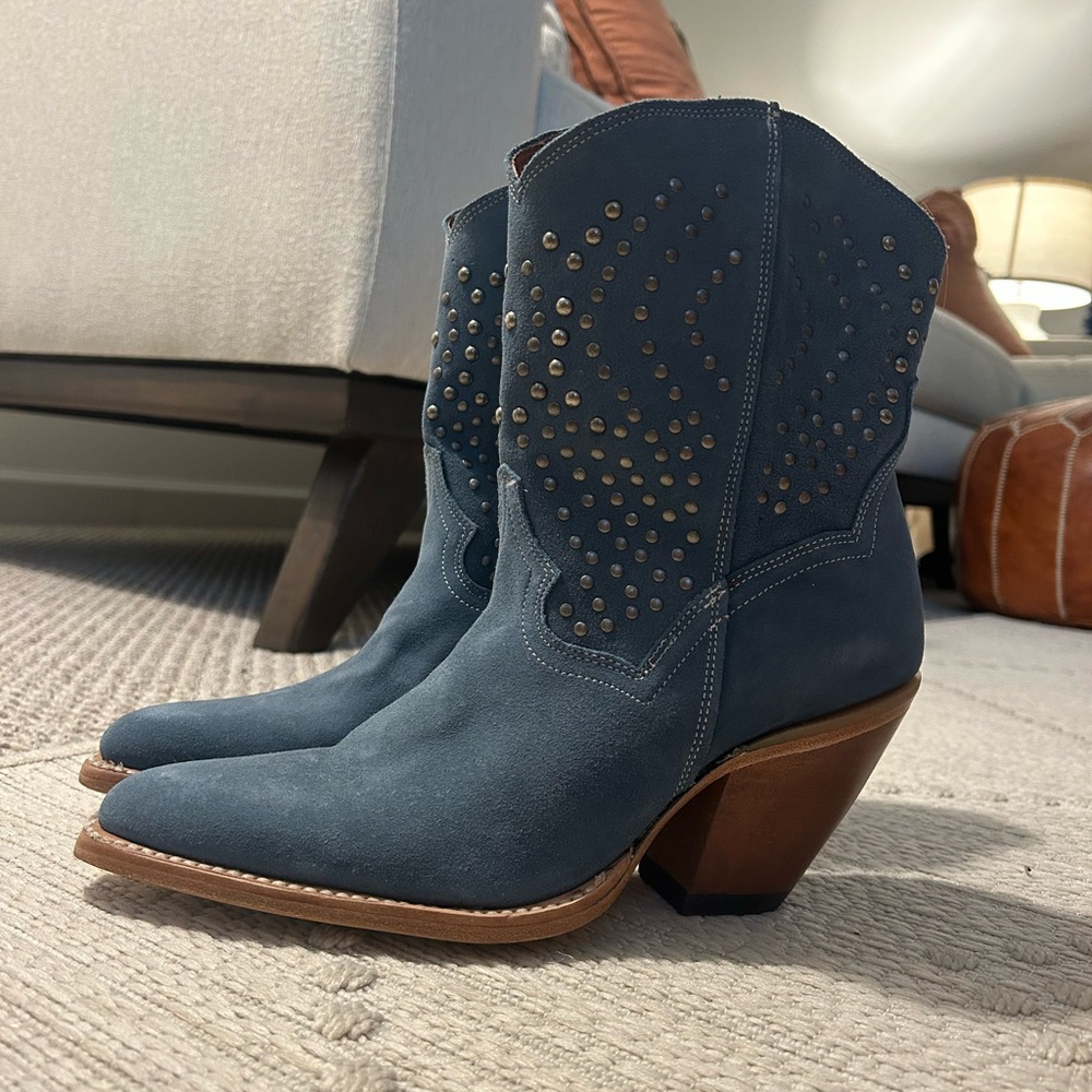Dan Post Blue Studded Suede Boots